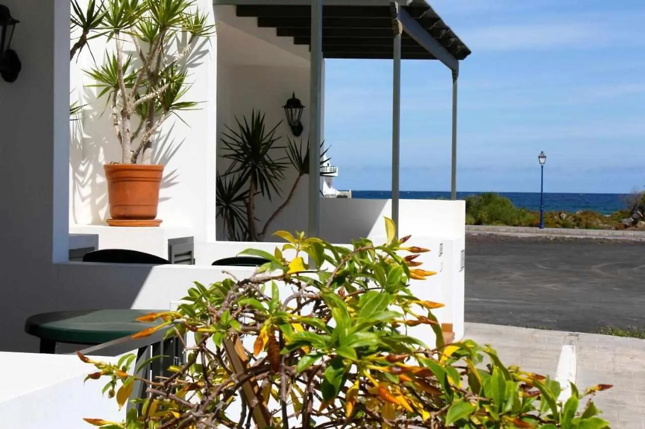 Apartamentos El Charcon Arrieta