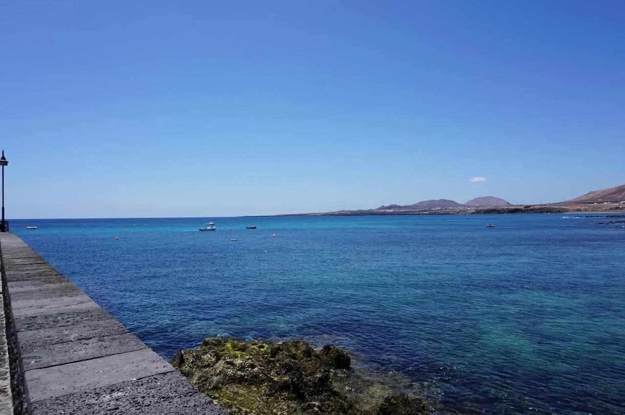Apartamentos El Charcon Arrieta Arrieta (Lanzarote)